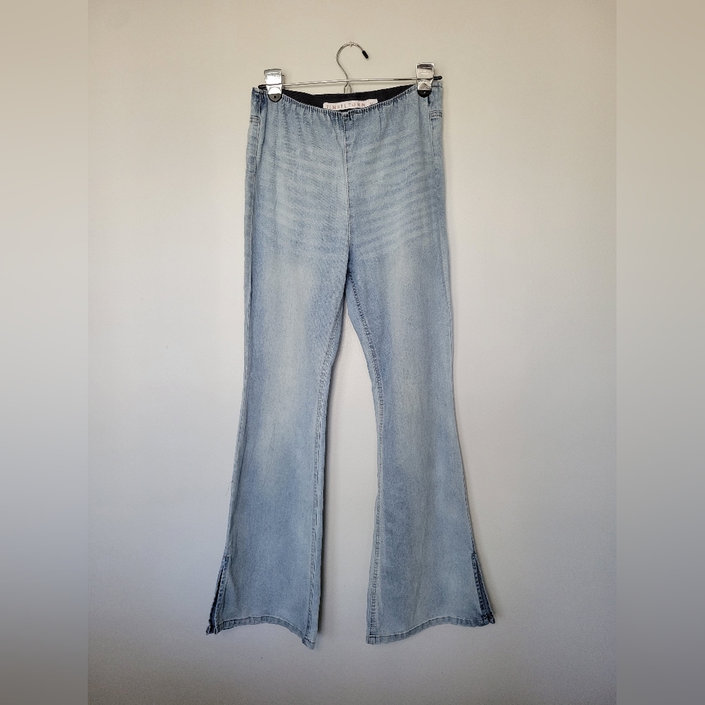 Tinsletown Flared Stretch Denim Pull On Jeggings Blue Jean Pants SZ M